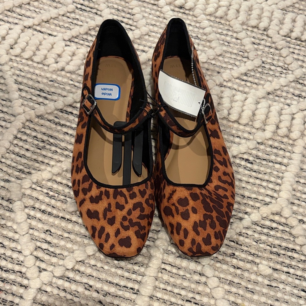 Women’s Leopard print Mary Jane flats